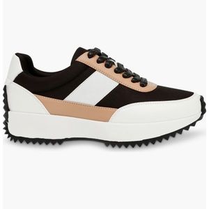 Dolce Vita Bettie Sneaker